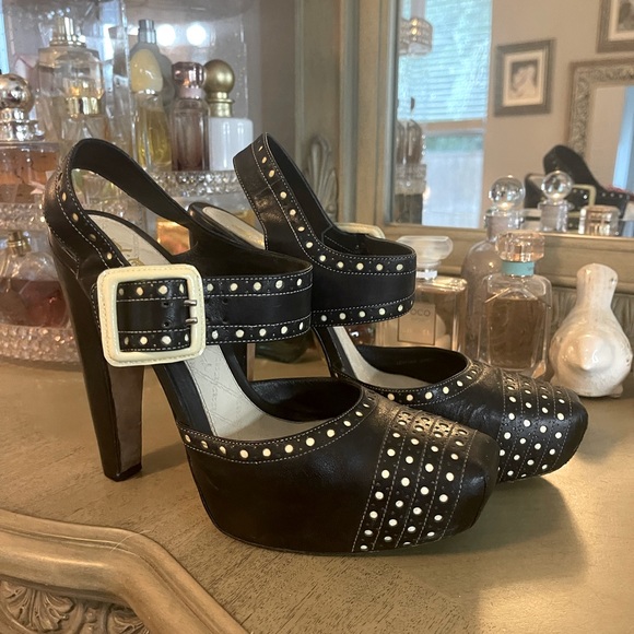 L.A.M.B. Shoes - 🐑🐑💋Vintage L.A.M.B. Heels by Gwen Stefani